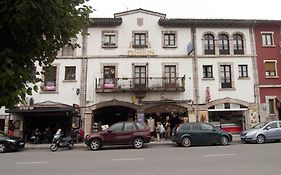 Pension Plaza Del Ayuntamiento